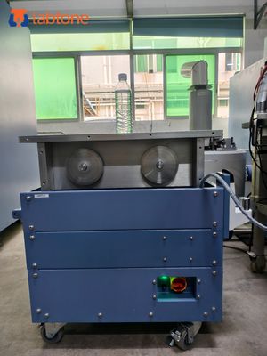 طاولة هزاز ميكانيكية لاختبار اهتزاز المكونات الإلكترونية مع نطاق تردد 5-80 هرتز وحمولة قصوى 50 كجم