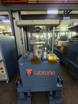 SKM700 آلة اختبار صدمة الصدمة للألكترونيات مع IEC68-2-29 JIS C0042-1995